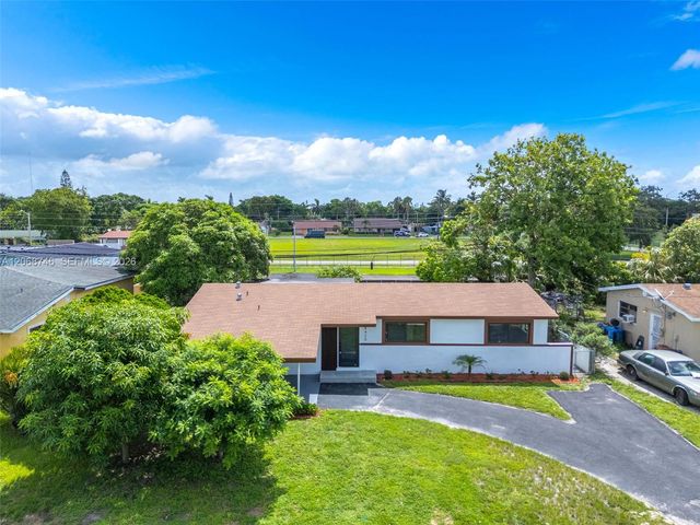18425 NW 23rd Avenue, Miami Gardens, FL 33056
