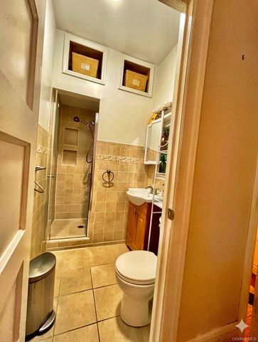 10411 89th Avenue, Richmond Hill, NY 11418