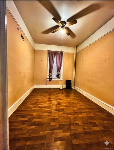 10411 89th Avenue, Richmond Hill, NY 11418