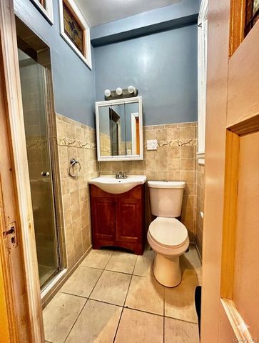 10411 89th Avenue, Richmond Hill, NY 11418