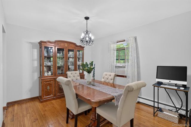 25 Lucky Lane, Washingtonville, NY 10992