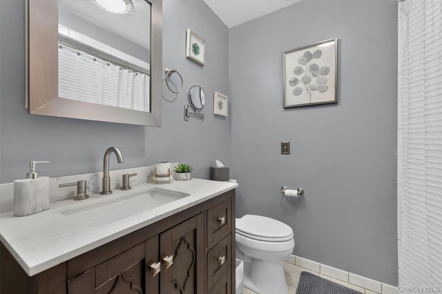 25 Lucky Lane, Washingtonville, NY 10992