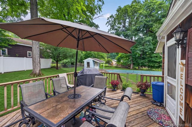25 Lucky Lane, Washingtonville, NY 10992