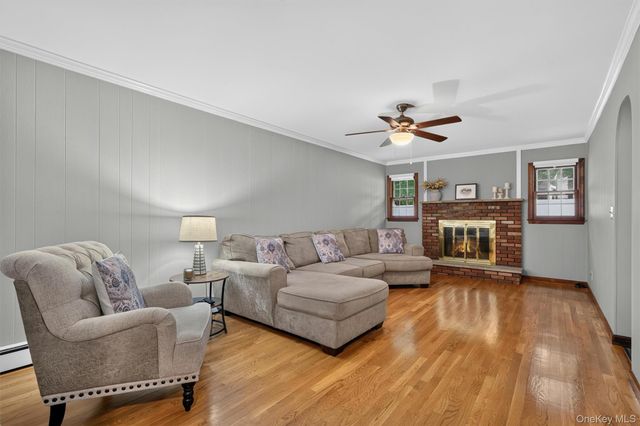 25 Lucky Lane, Washingtonville, NY 10992