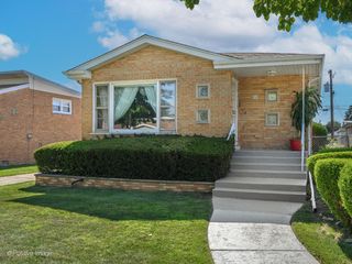 8712 Tulley Avenue, Oak Lawn, IL 60453