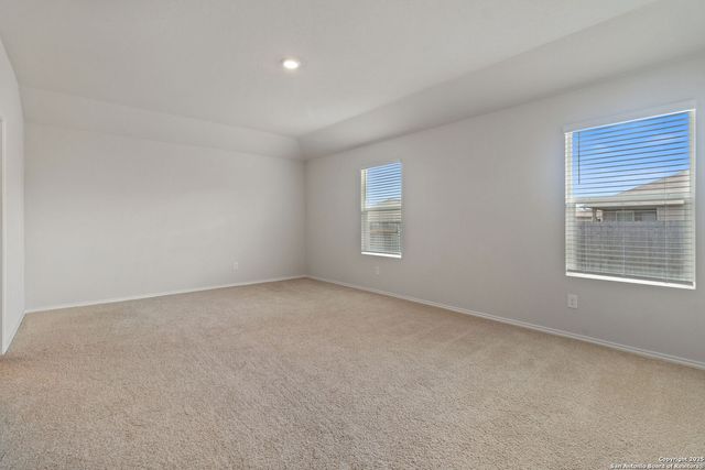 832 PRONGHORN TRL, Seguin, TX 78155