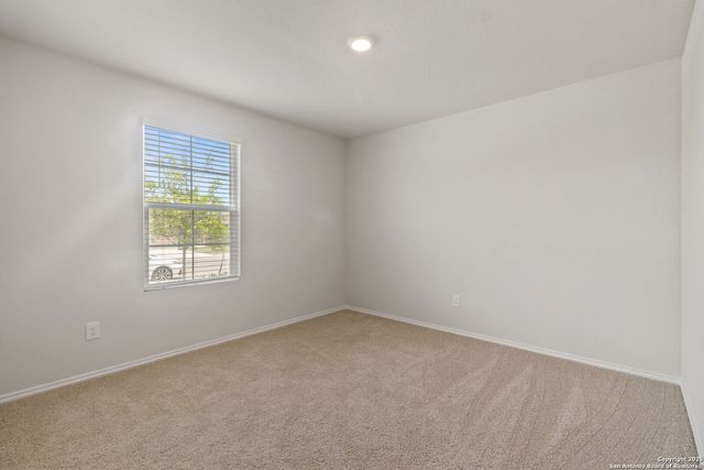 832 PRONGHORN TRL, Seguin, TX 78155