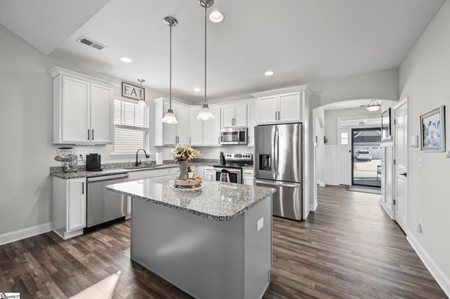 1422 Almaden Street, Boiling Springs, SC 29316