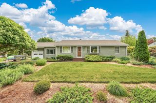 62 Clematis Rd, Agawam, MA 01001