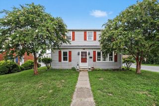 1061 GRINNELL AVE, Columbia, PA 17512