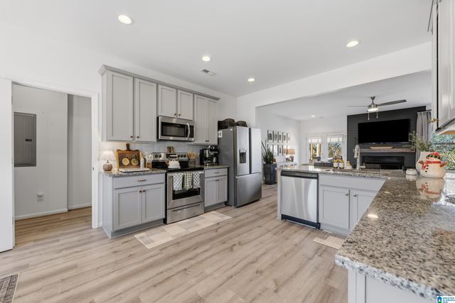 9274 JARDIN CIRCLE, Leeds, AL 35094