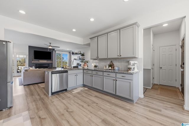 9274 JARDIN CIRCLE, Leeds, AL 35094