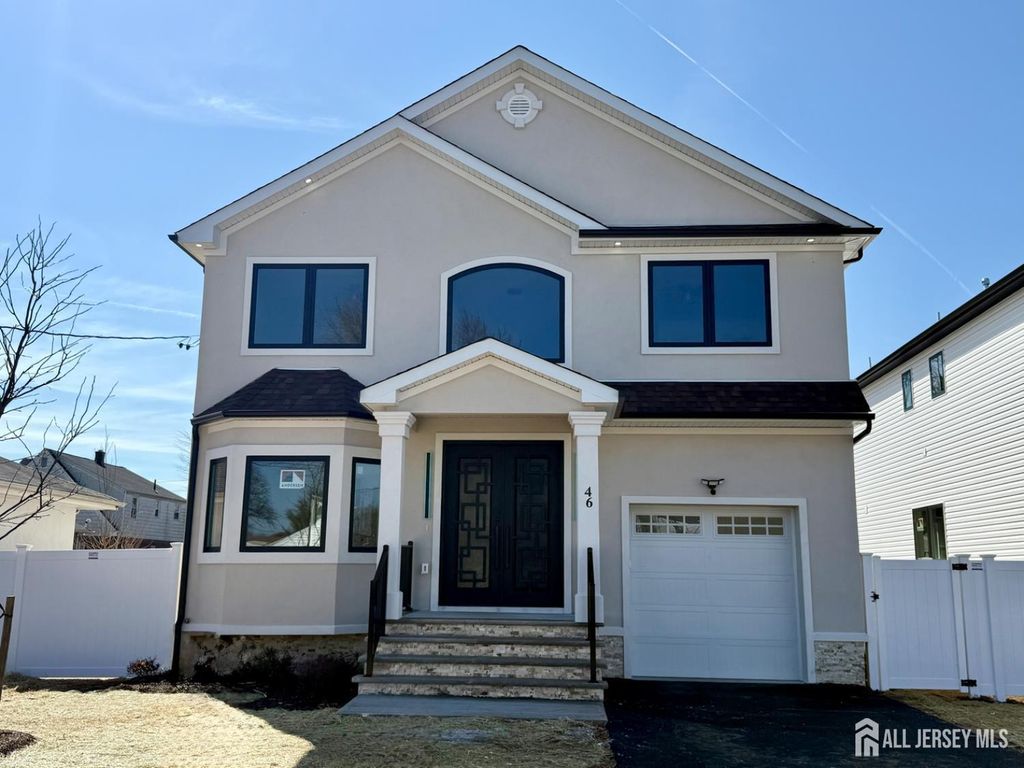 46 Foyer Street, Edison, NJ 08817