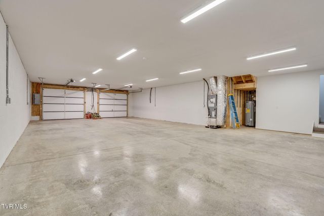 137 Madeline Lane, Rogersville, TN 37857