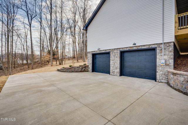 137 Madeline Lane, Rogersville, TN 37857