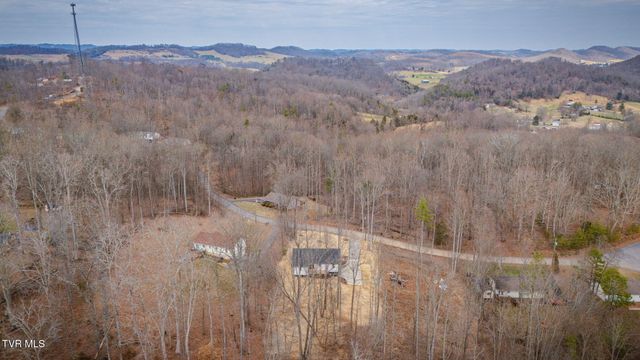 137 Madeline Lane, Rogersville, TN 37857