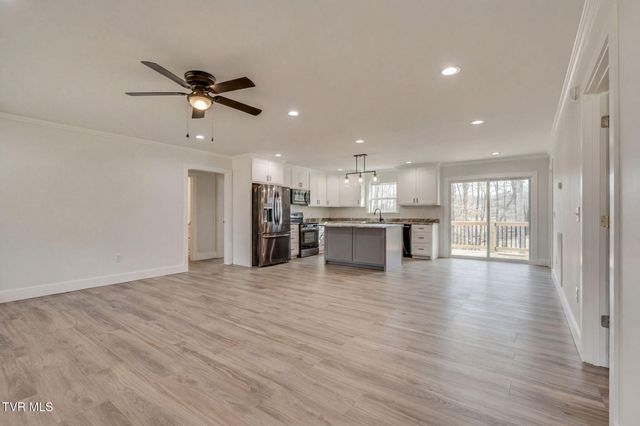 137 Madeline Lane, Rogersville, TN 37857