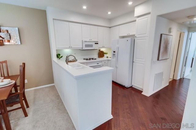 10776 Sabre Hill Dr 150, San Diego, CA 92128