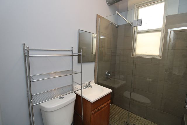 1034 N Ashland Avenue 2R, Chicago, IL 60622