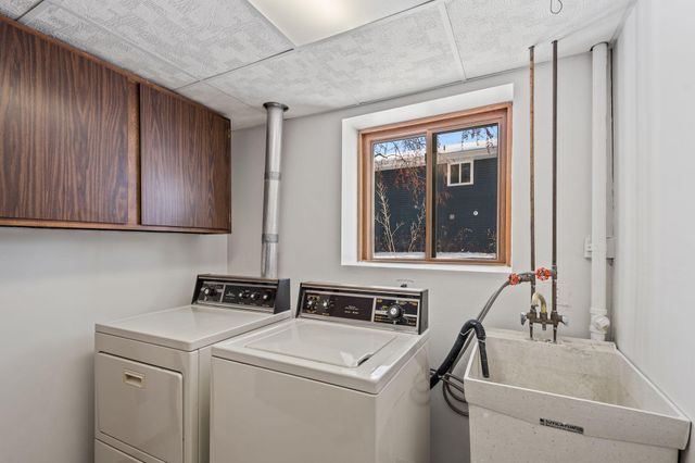 2200 74th Avenue N, Brooklyn Park, MN 55444