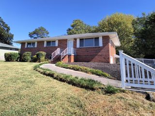 114 Clara Lee Drive, Rossville, GA 30741