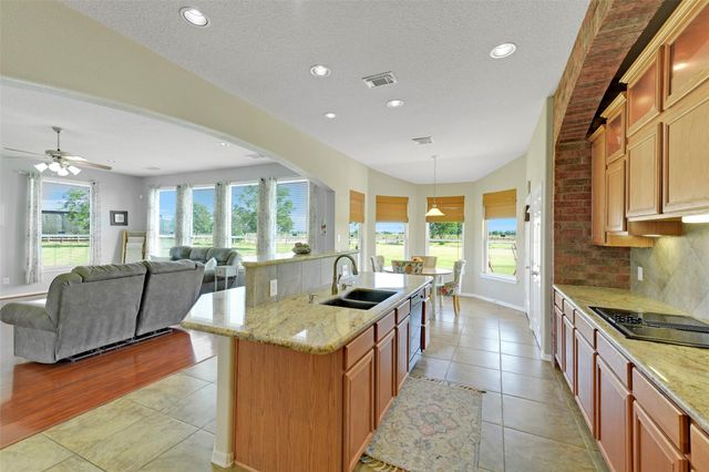 9430 Oberrender Road, Needville, TX 77461