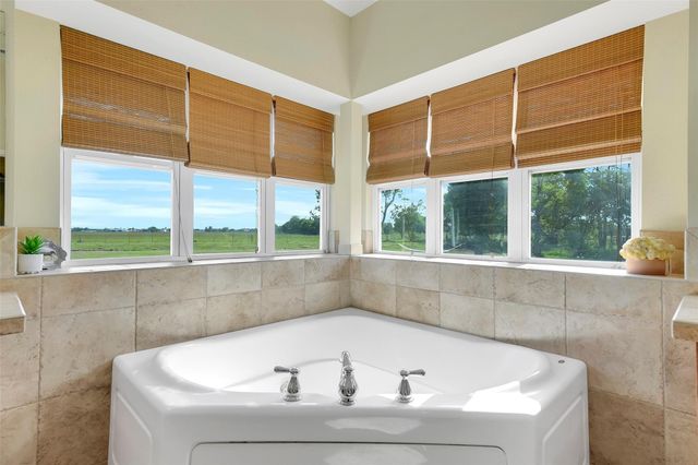 9430 Oberrender Road, Needville, TX 77461