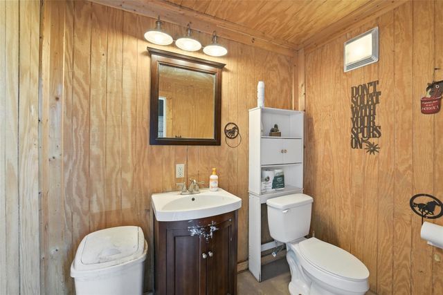 9430 Oberrender Road, Needville, TX 77461