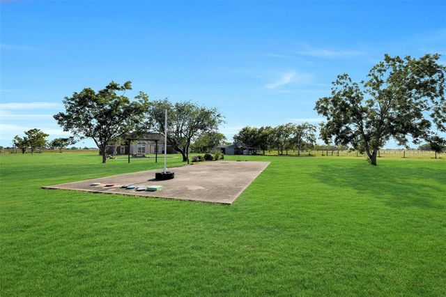 9430 Oberrender Road, Needville, TX 77461