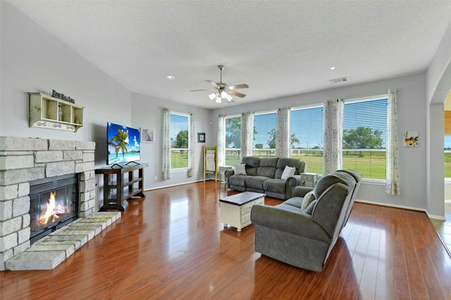 9430 Oberrender Road, Needville, TX 77461