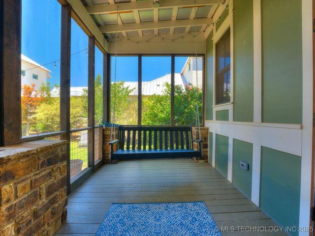 31 Boulevard, Carlton Landing, OK 74432