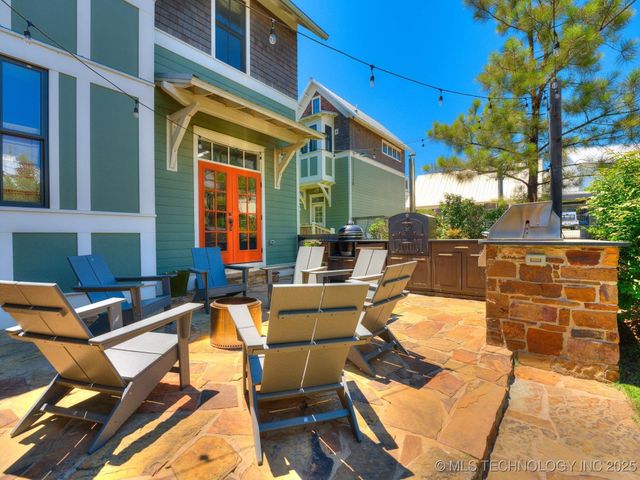 31 Boulevard, Carlton Landing, OK 74432