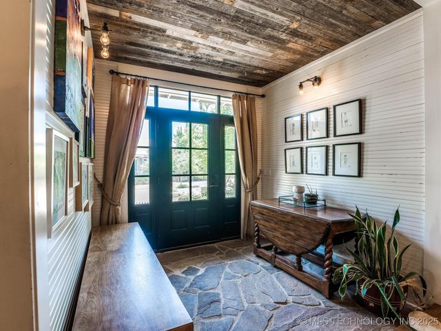 31 Boulevard, Carlton Landing, OK 74432