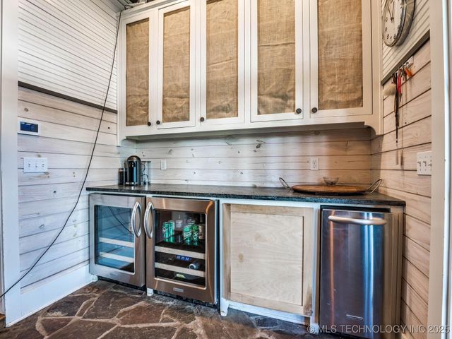 31 Boulevard, Carlton Landing, OK 74432