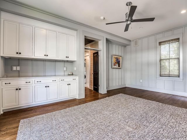 31 Boulevard, Carlton Landing, OK 74432