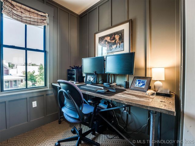 31 Boulevard, Carlton Landing, OK 74432