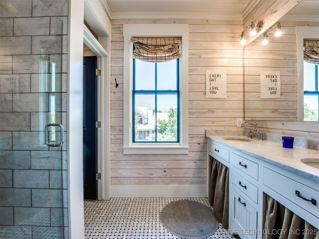 31 Boulevard, Carlton Landing, OK 74432