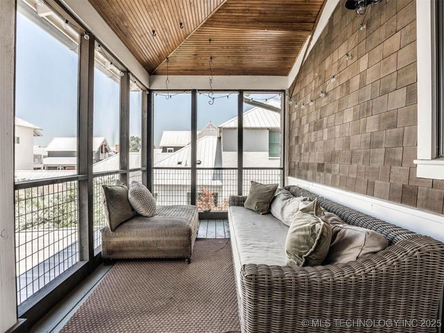 31 Boulevard, Carlton Landing, OK 74432