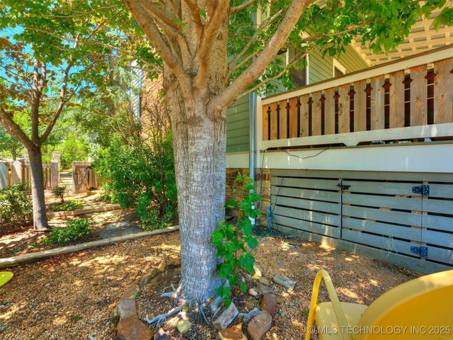 31 Boulevard, Carlton Landing, OK 74432