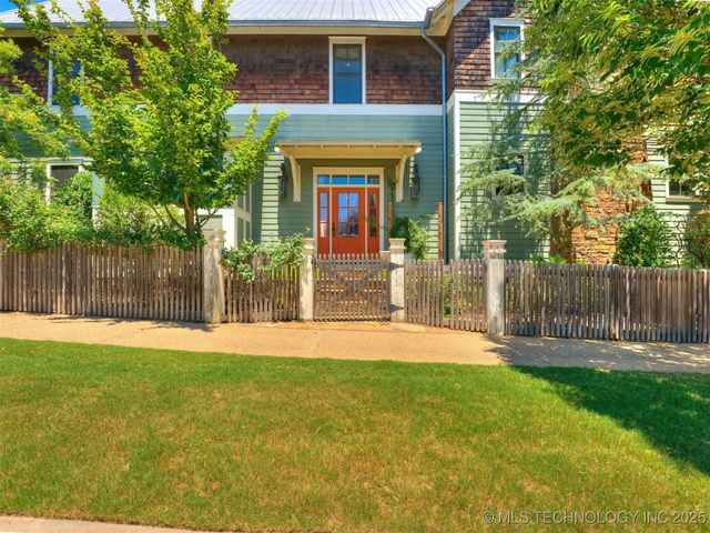 31 Boulevard, Carlton Landing, OK 74432