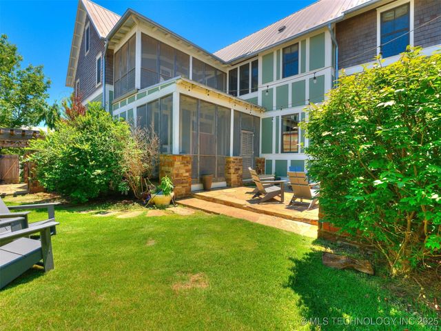 31 Boulevard, Carlton Landing, OK 74432