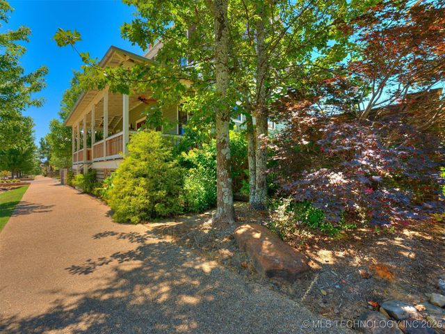 31 Boulevard, Carlton Landing, OK 74432