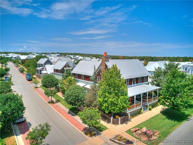 31 Boulevard, Carlton Landing, OK 74432