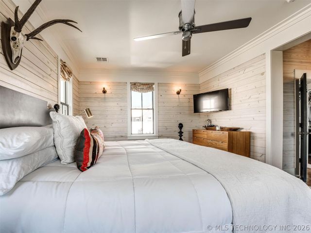 31 Boulevard, Carlton Landing, OK 74432