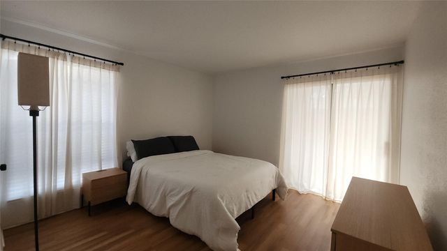2100 Wilcrest Drive 116, Houston, TX 77042
