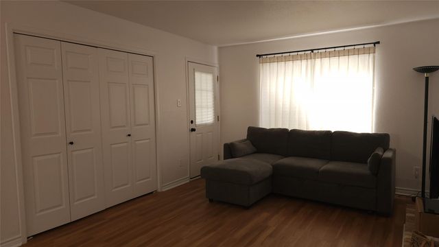 2100 Wilcrest Drive 116, Houston, TX 77042