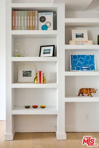 838 N DOHENY Drive 807, West Hollywood, CA 90069