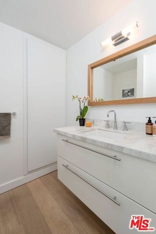 838 N DOHENY Drive 807, West Hollywood, CA 90069