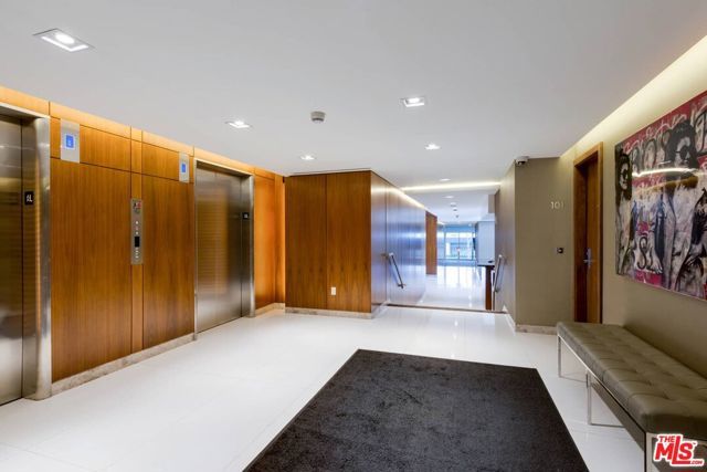 838 N DOHENY Drive 807, West Hollywood, CA 90069