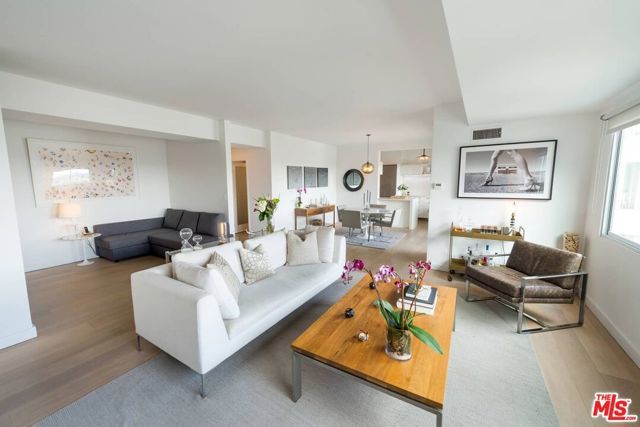 838 N DOHENY Drive 807, West Hollywood, CA 90069